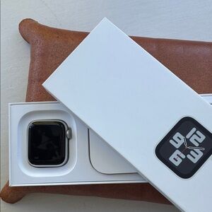 Apple Watch SE (Gen 2)